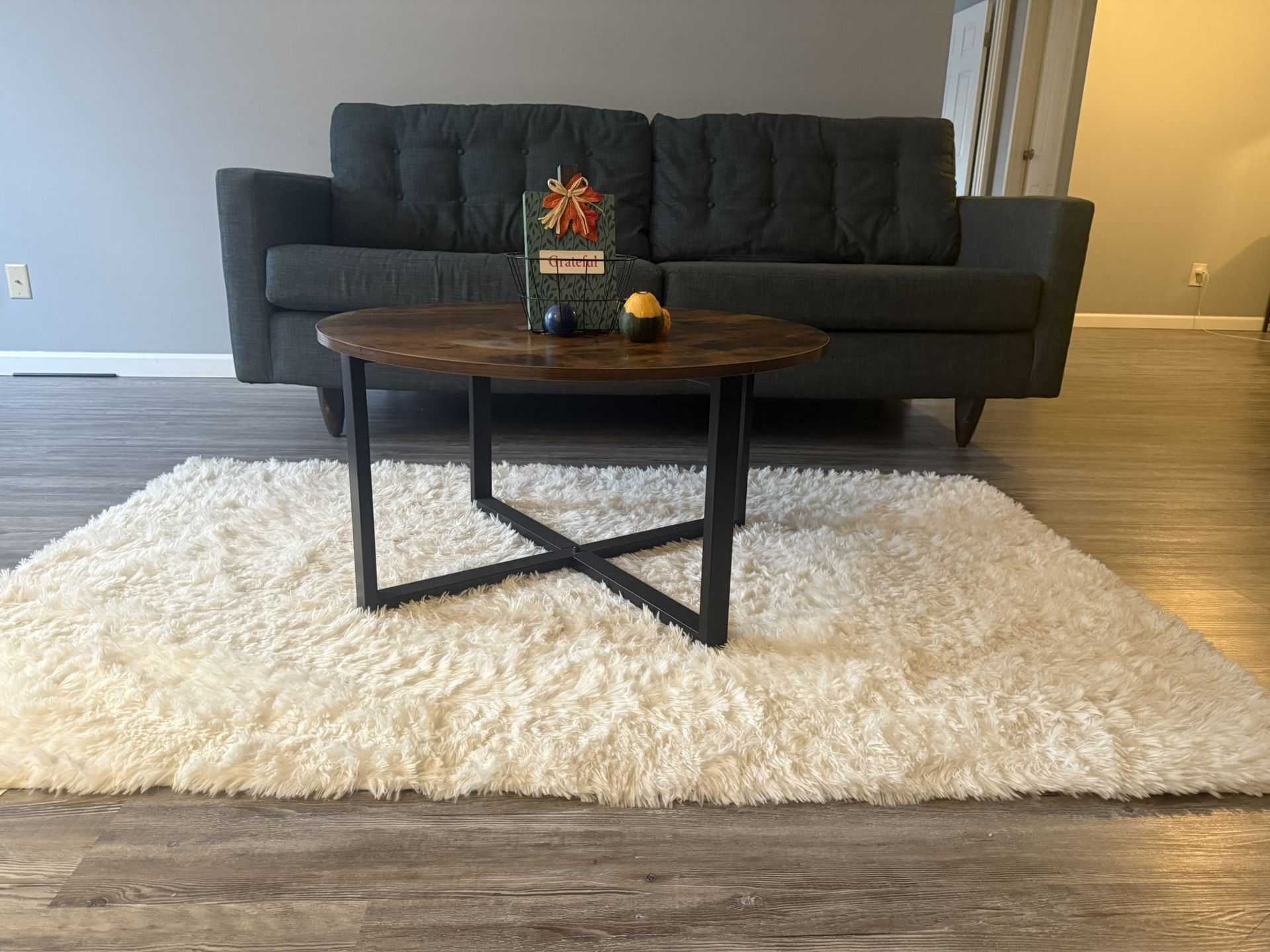 Sofa With Center Table