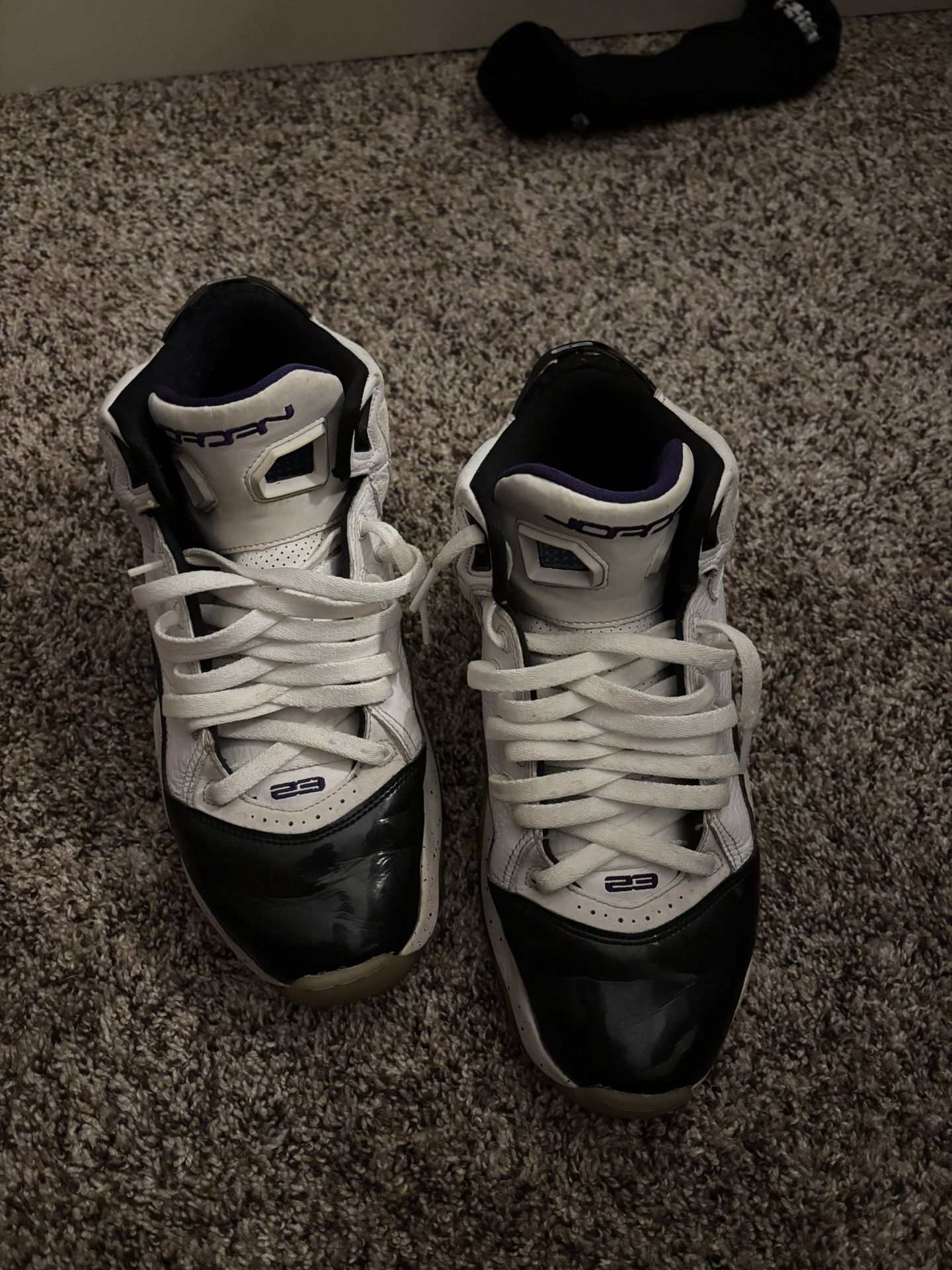 Jordan B'Loyal 'White Court Purple”