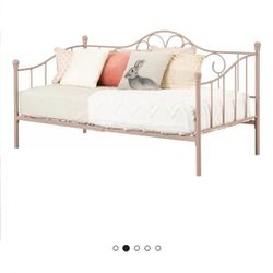 Twin Size Metal Frame Daybed