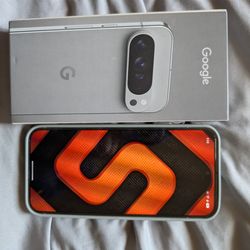 Unlocked Mint Condition Google Pixel 9 Pro xl (256gb) with official Google case, Official Pixel Charger, And Original box