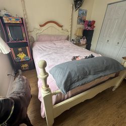 Bedroom Full Set Queen
