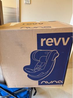 Nuna REVV™ Rotating Convertible Car seta