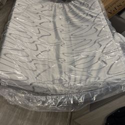 RV queen mattress 