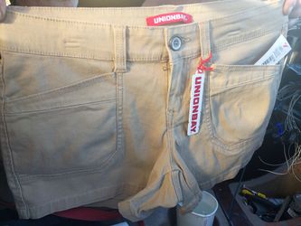 Union Bay size 7 kaki shorts