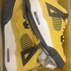 Jordan 4  Lighting Retro 