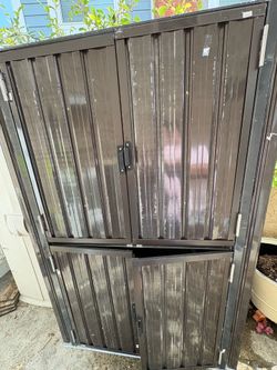 METAL OUTDOOR STORAGE SHED