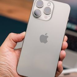 iPhone 15 pro max Unlocked / Liberado 🔓