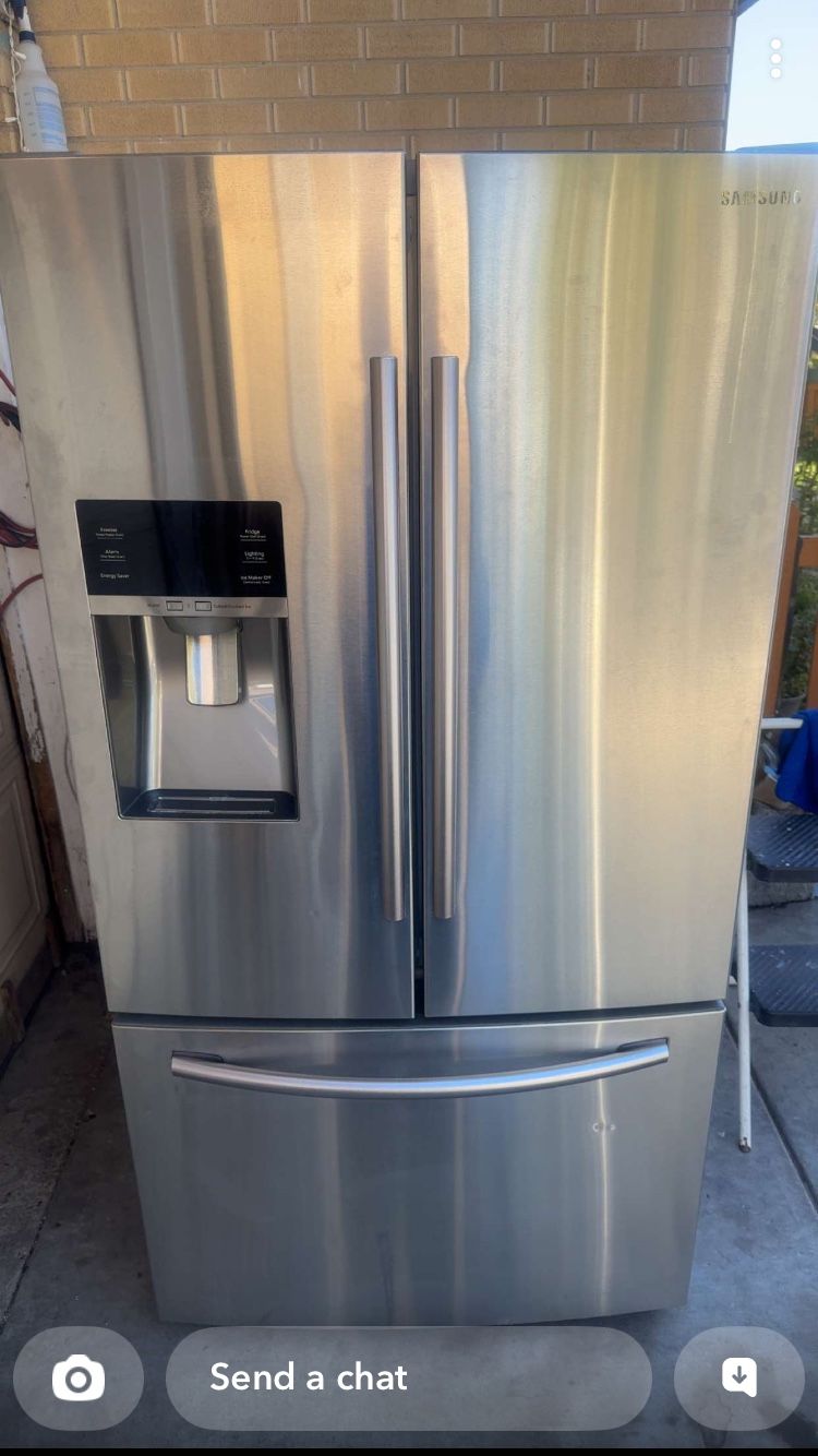 Samsung Refrigerator Gently Used