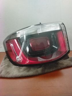 2017-2021 Jeep Compass Halogen Outer Tail Light Left/Driver LH OEM P(contact info removed)9AC
