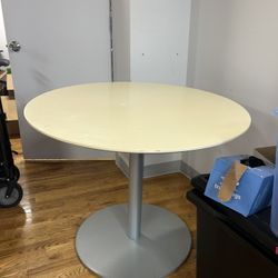 3ft Round Table