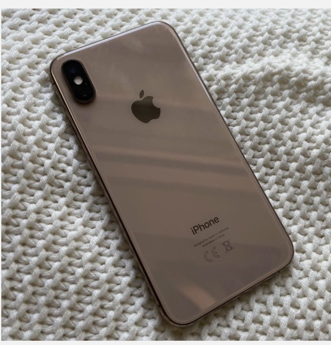 iPhone XS (fully Unlocked)