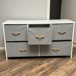 Dresser 5 Drawer 