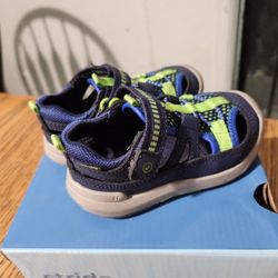 Stride Rite 5.5c
