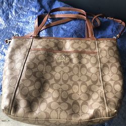 Coach Peyton Signature Tote Bag 