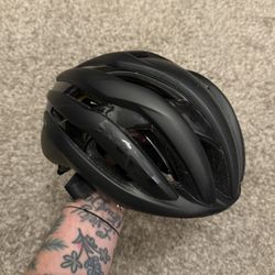 MET Trenta Mips Bike Helmet - Black - Medium