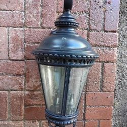 LARGE EXTERIOR LIGHT  $10 