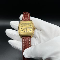 RARE USSR SEKONDA RAKETA Vintage SOVIET Manual  Wristwatch TV-DIAL Shape