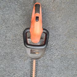 Electric 20' Hedge Trimmer 