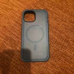 Black iPhone 15 case