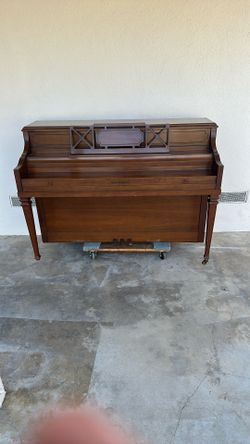 Kohler & Campbell Piano