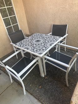 Villa 5-Pcs Patio outdoor for 4 people
