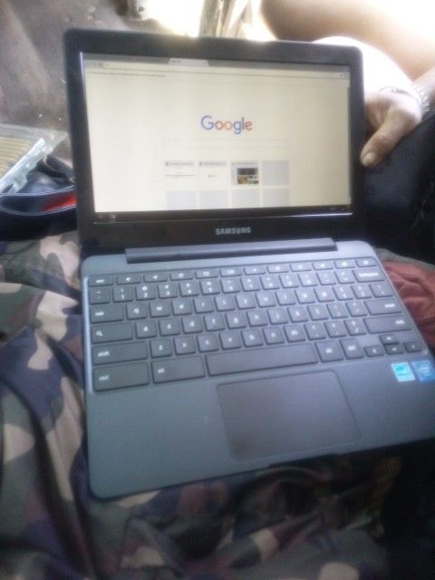 Samsung Chrome Notebook 2016