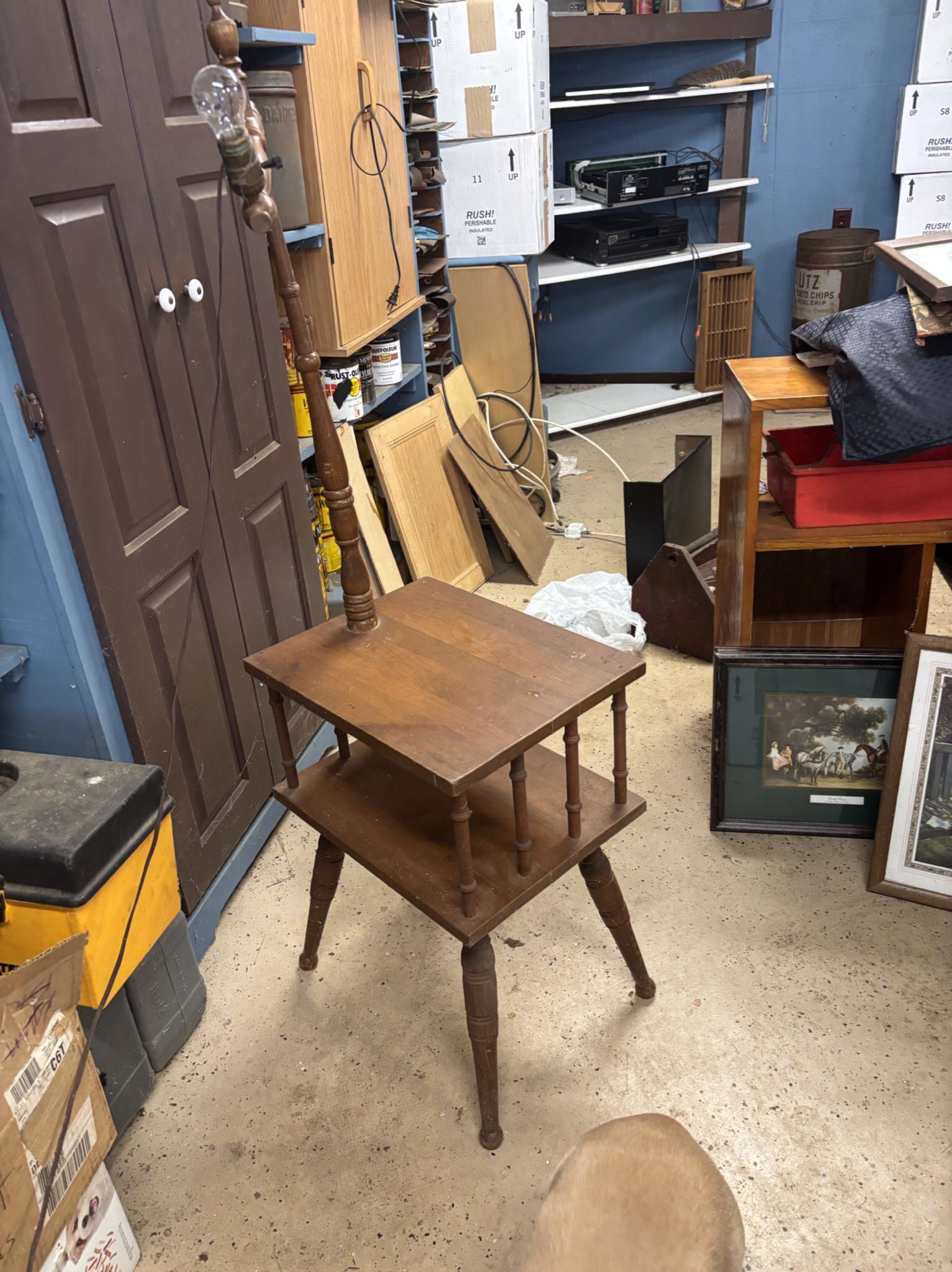 Mid-Century Modern 2-Tier Maple End/Side Table/Lamp Combo
