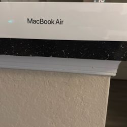 13” Macbook Air With Apple M1chip 2020