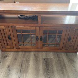 TV Stand 