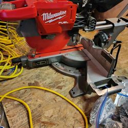 Milwaukee 12" Compound Saw/ Table