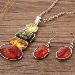 Fashion Amber Necklace Earrings Jewelry Set