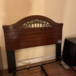 6 Piece Queen Bedroom Set