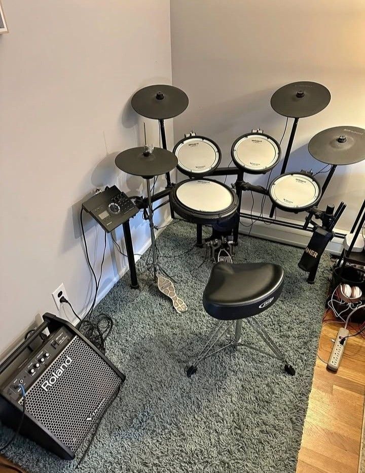 Roland-V-Drums-TD-17KVX-and-PM-100