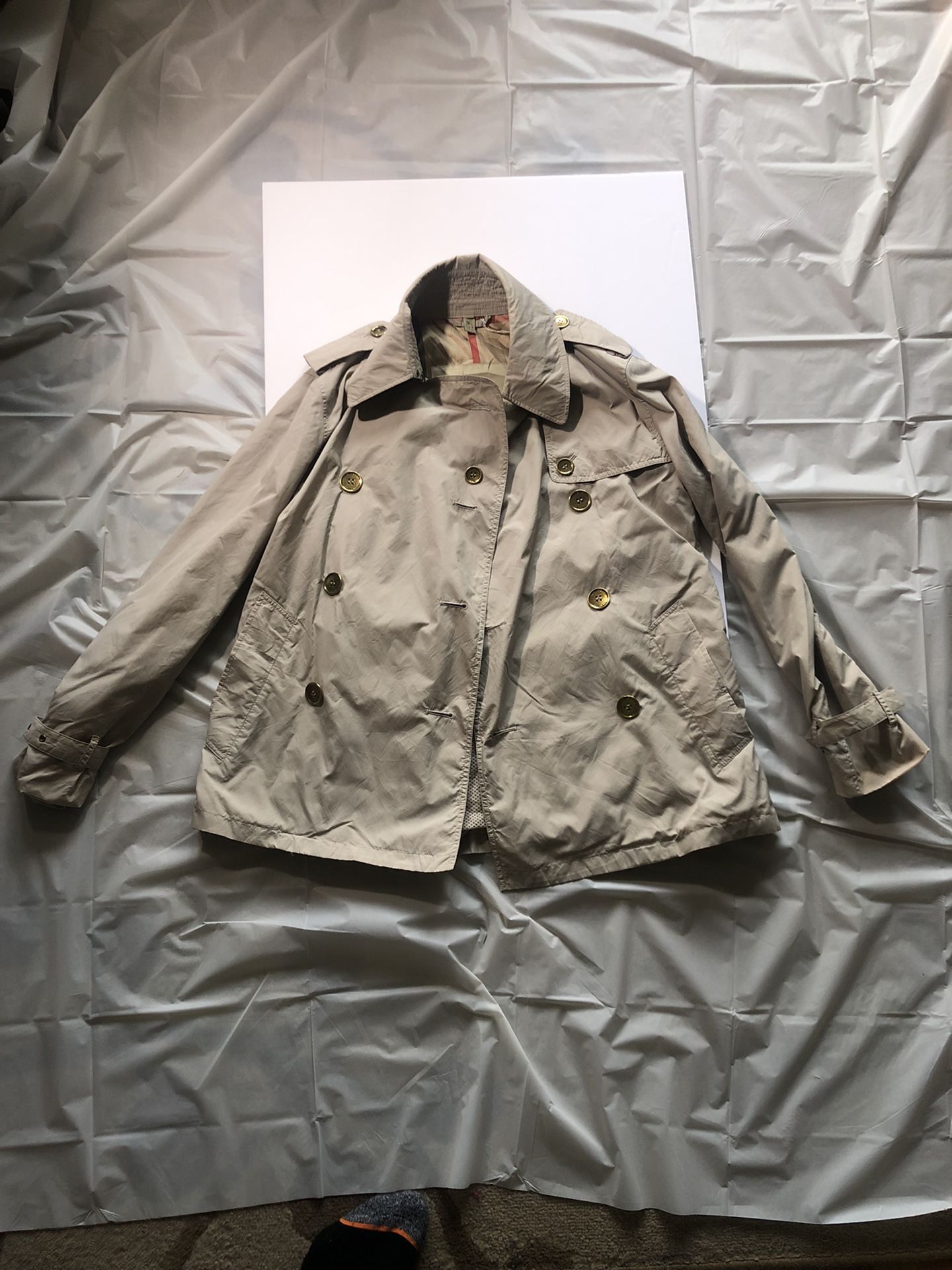 Womens Burberry Trench Coat 