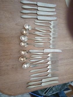 Dirilyte Flatware   27 Pieces. Need Polished 