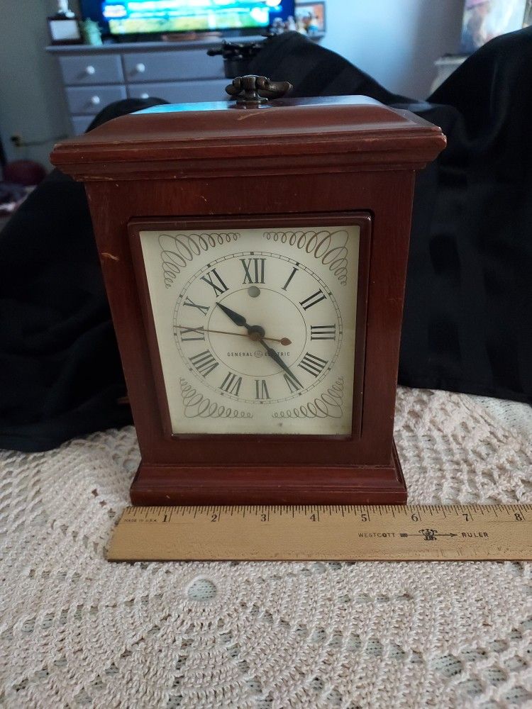 Vtg General Electric 1950s Mantel Clock