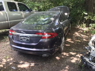 Jaguar 2012 for parts only.