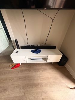 Tv stand
