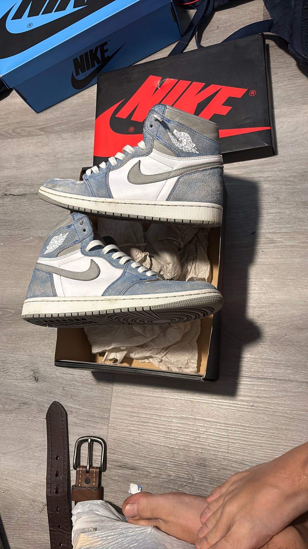 jordan 1 hyper royal sz 8