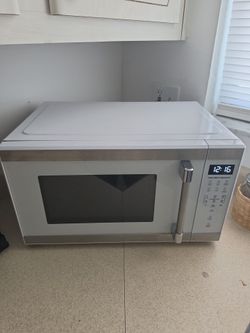 Hamilton Beach Microwave