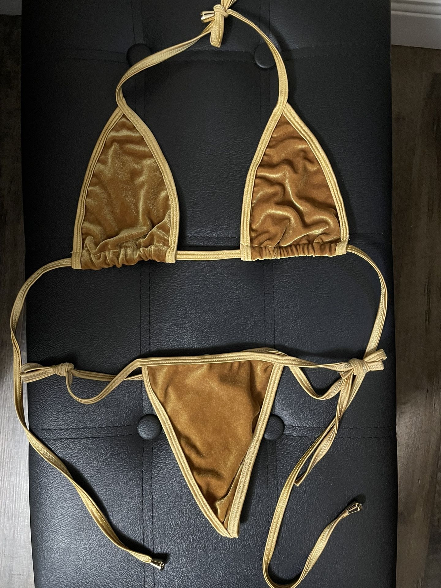 La Costanera Gold Velvet Bikini