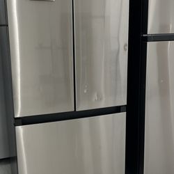 💥Great Deal💥 Midea Standard-Depth 18.4-cu ft 3 -Door French Door Refrigerator ( Stainless Steel ) 