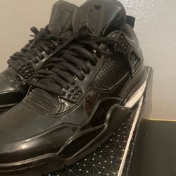 Black Jordan 4s