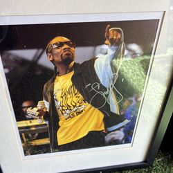 Autographed Snoop Dogg picture with Coa