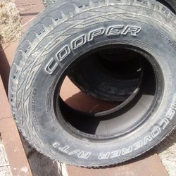 Cooper 30x9.5r15 $50