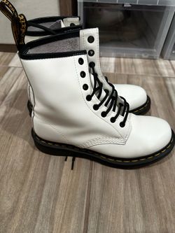 Dr Martens White  Boots 1460