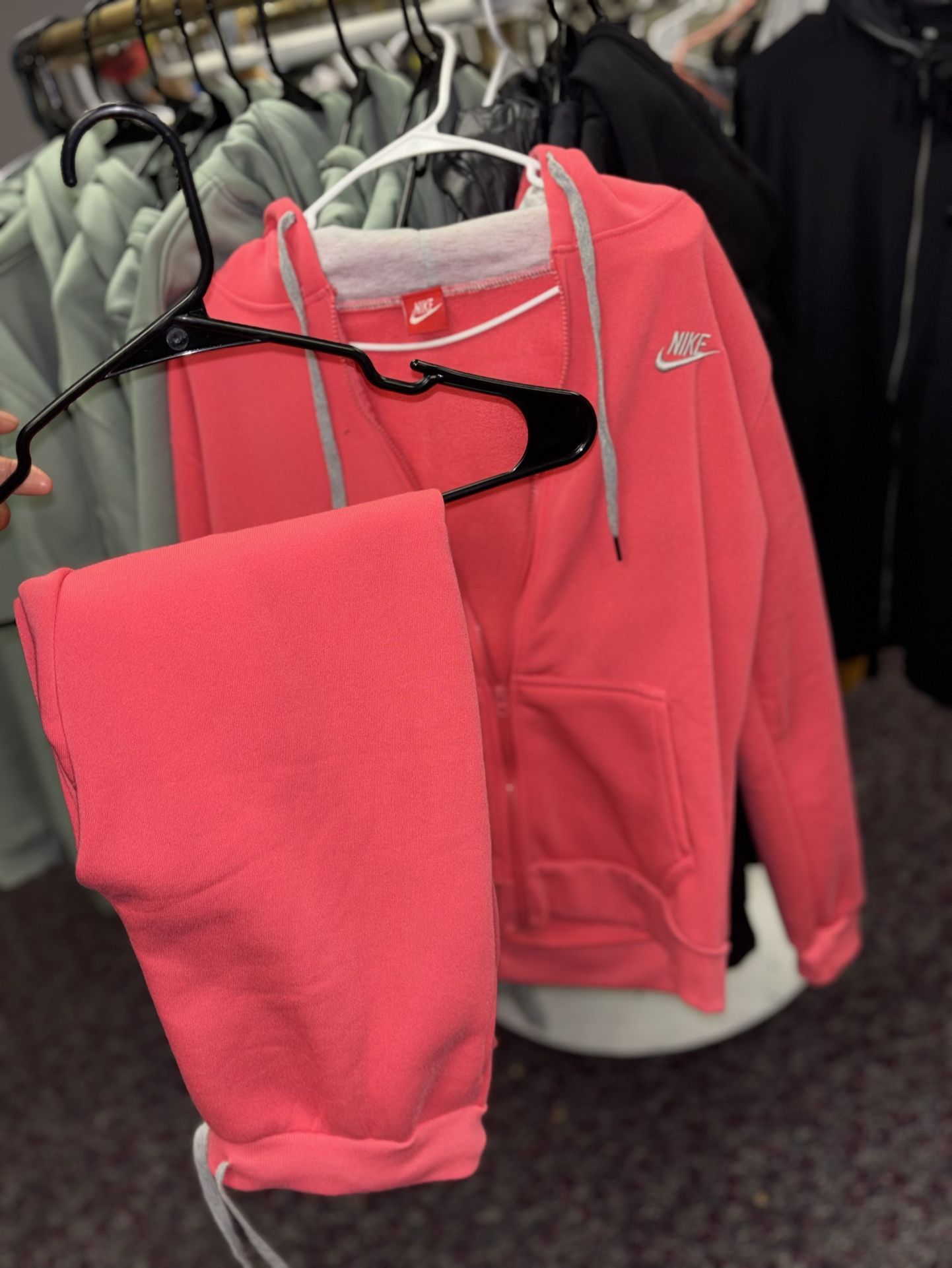 Small Women’s Nike Sweatsuit