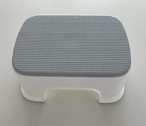 Baby Björn Step Stool