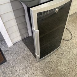 Mini Fridge 