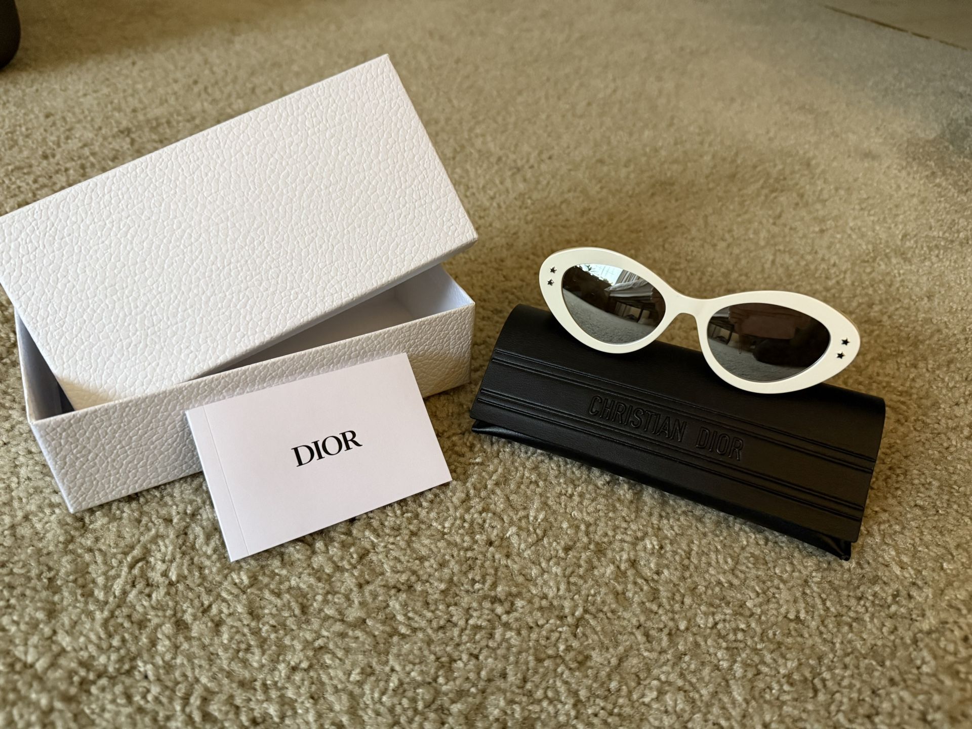 Women”s Sun Glasses